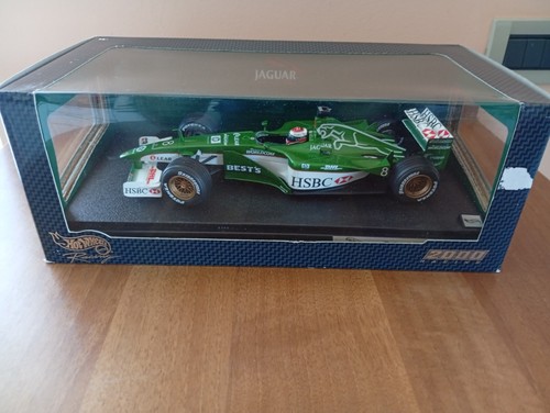Hot wheels racing jaguar - racing, 1:18