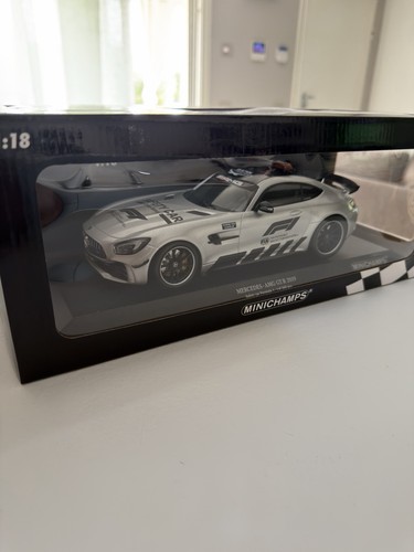 Minichamps mercedes amg - minichamps, 1:18